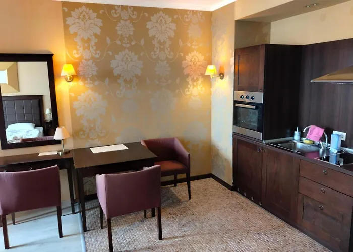 Royal Barcello ساني بيتش